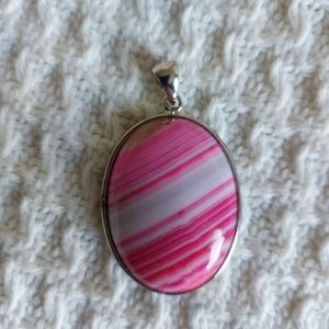 🌸 Vintage Oval Agate Pendant Necklace – Pink & White Silver Jewelry